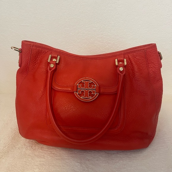 Bright red Medium purse from Tory Burch - Picture 1 of 6